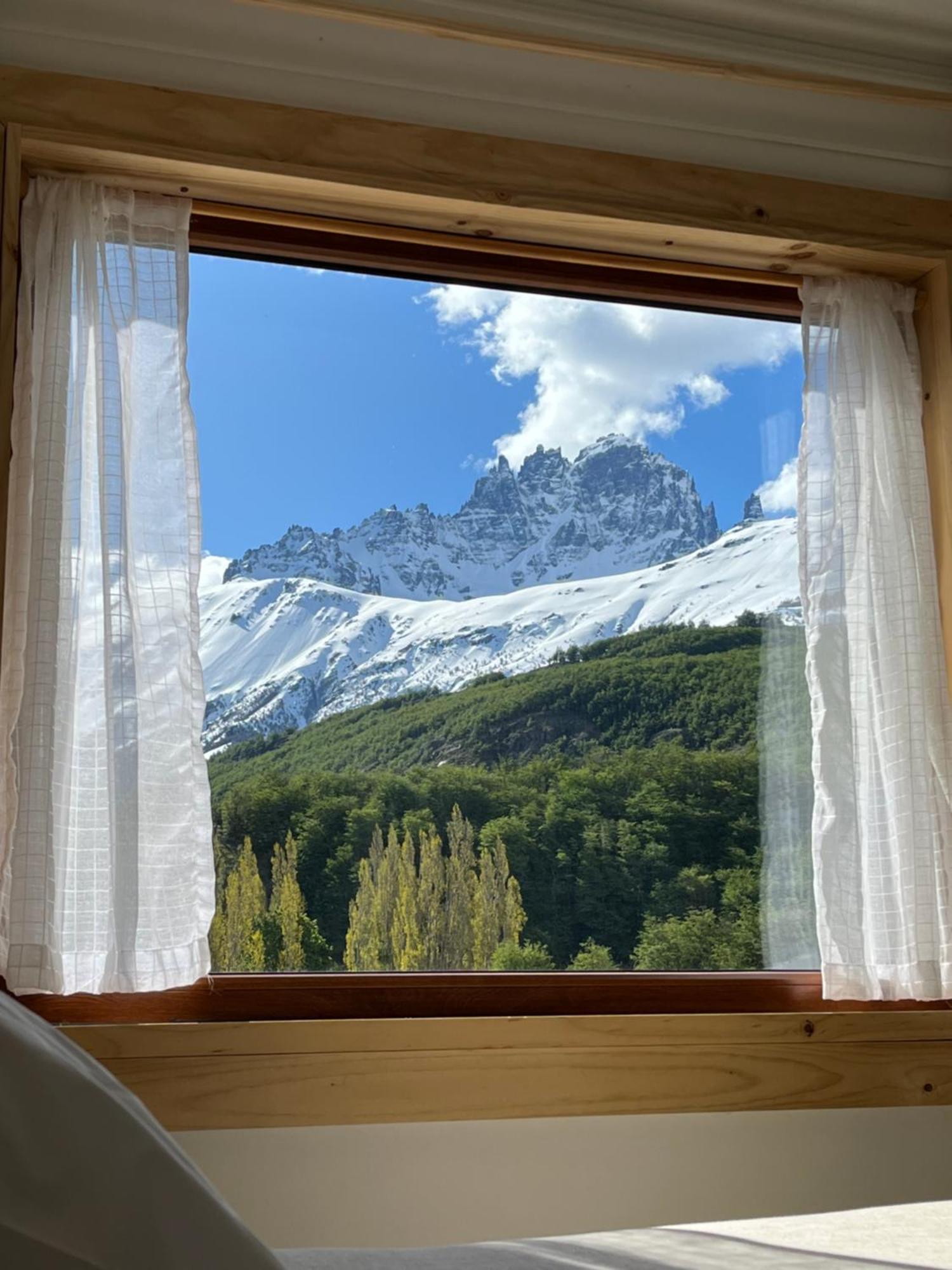 فيلا سيرو كاستيلو B&B Y Cabanas Cerro Castillo المظهر الخارجي الصورة