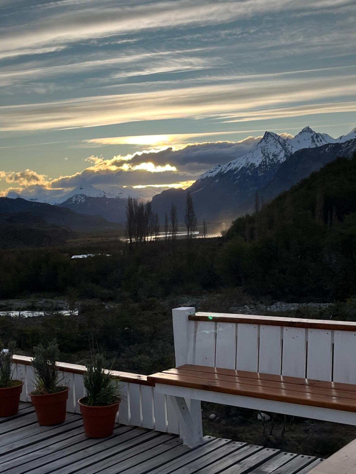 فيلا سيرو كاستيلو B&B Y Cabanas Cerro Castillo المظهر الخارجي الصورة