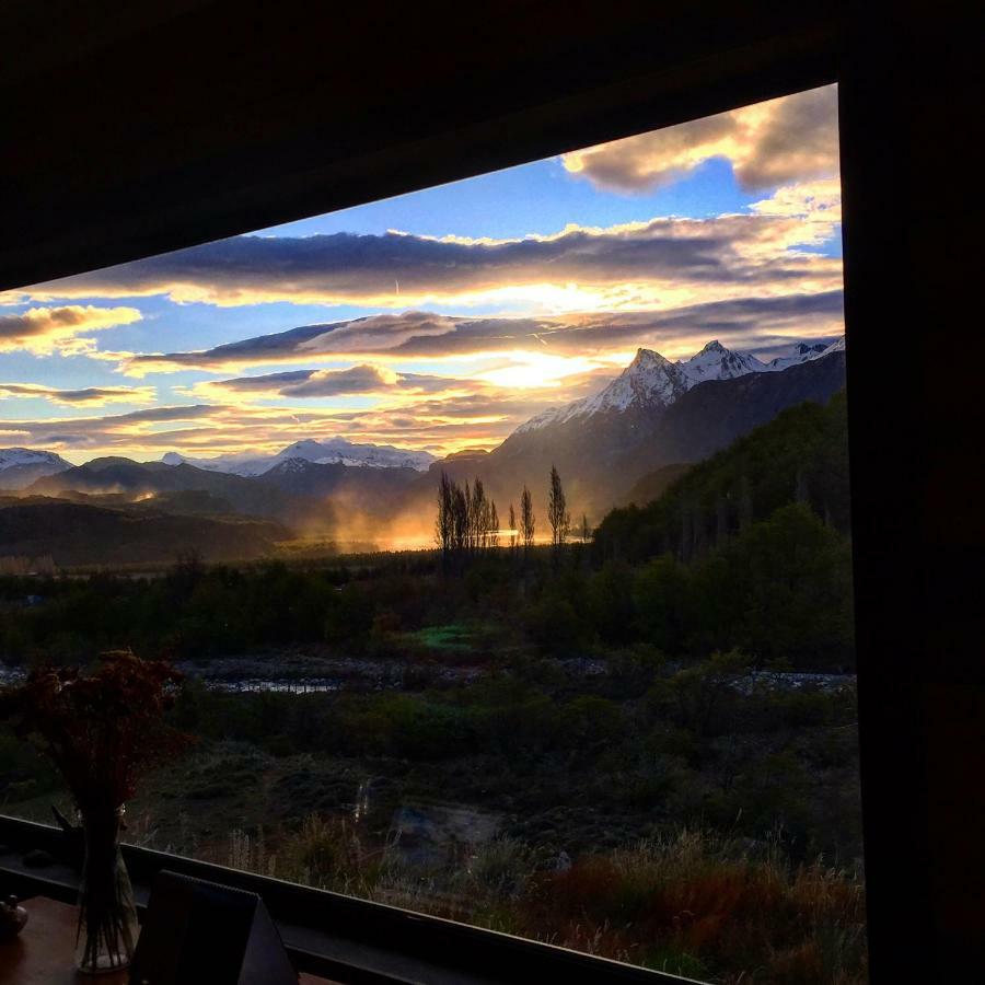 فيلا سيرو كاستيلو B&B Y Cabanas Cerro Castillo المظهر الخارجي الصورة